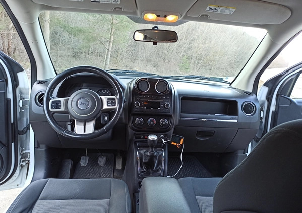 Jeep Compass cena 33900 przebieg: 178000, rok produkcji 2011 z Białystok małe 137